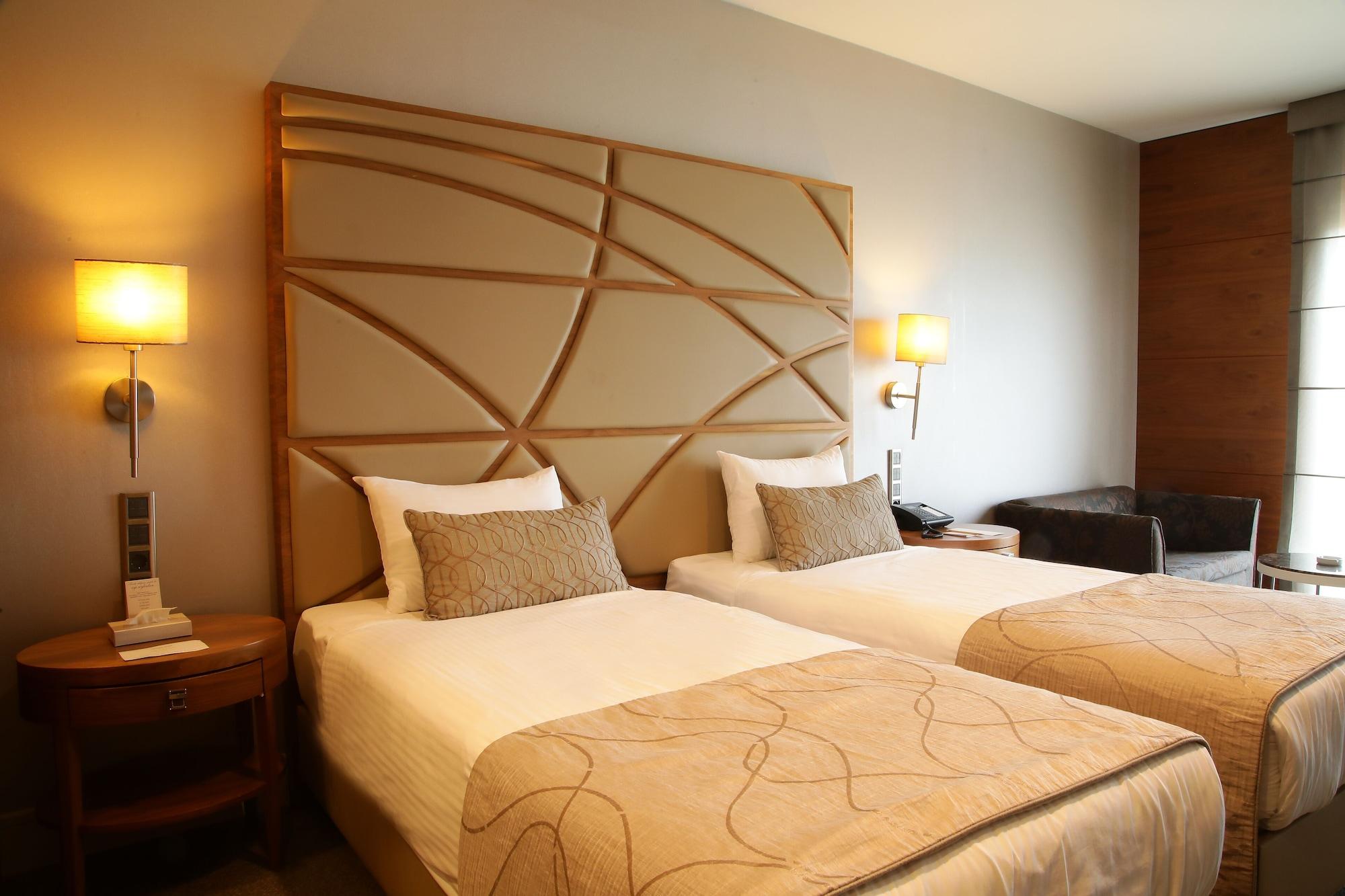 Cevahir Hotel Istanbul Asia Ngoại thất bức ảnh A room at the hotel