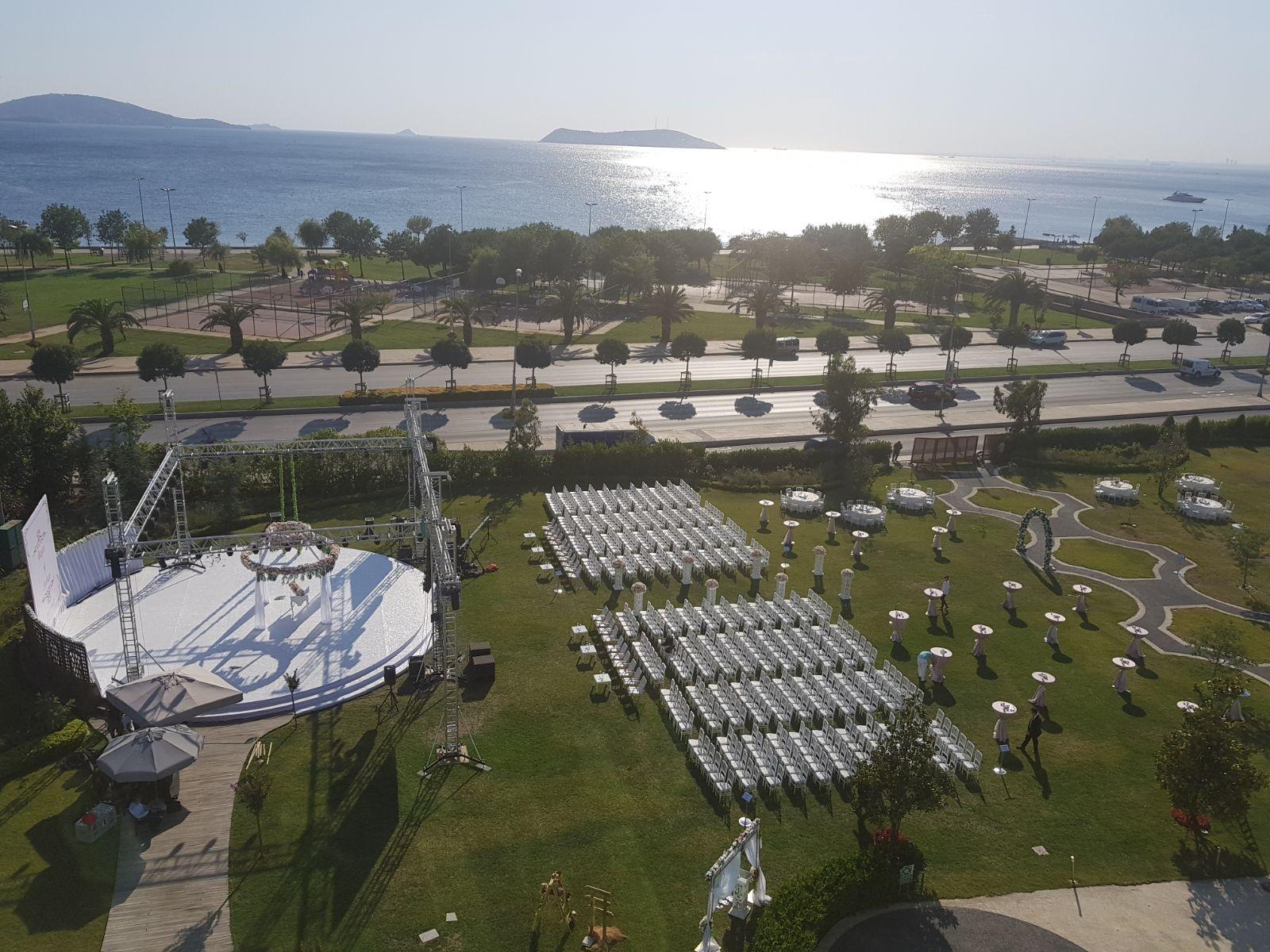 Cevahir Hotel Istanbul Asia Ngoại thất bức ảnh The solar power plant at the University of Patras
