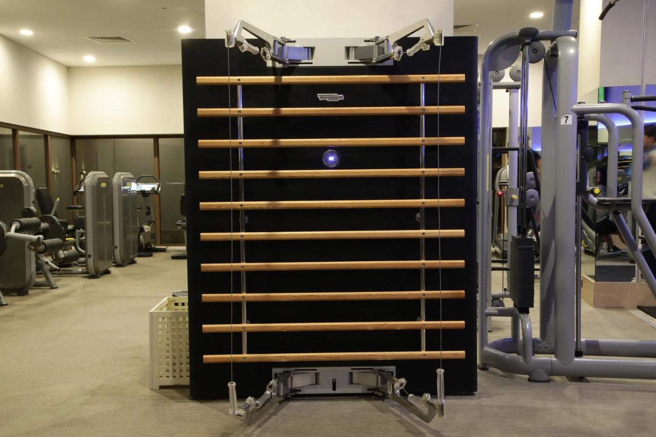 Cevahir Hotel Istanbul Asia Ngoại thất bức ảnh A climbing machine