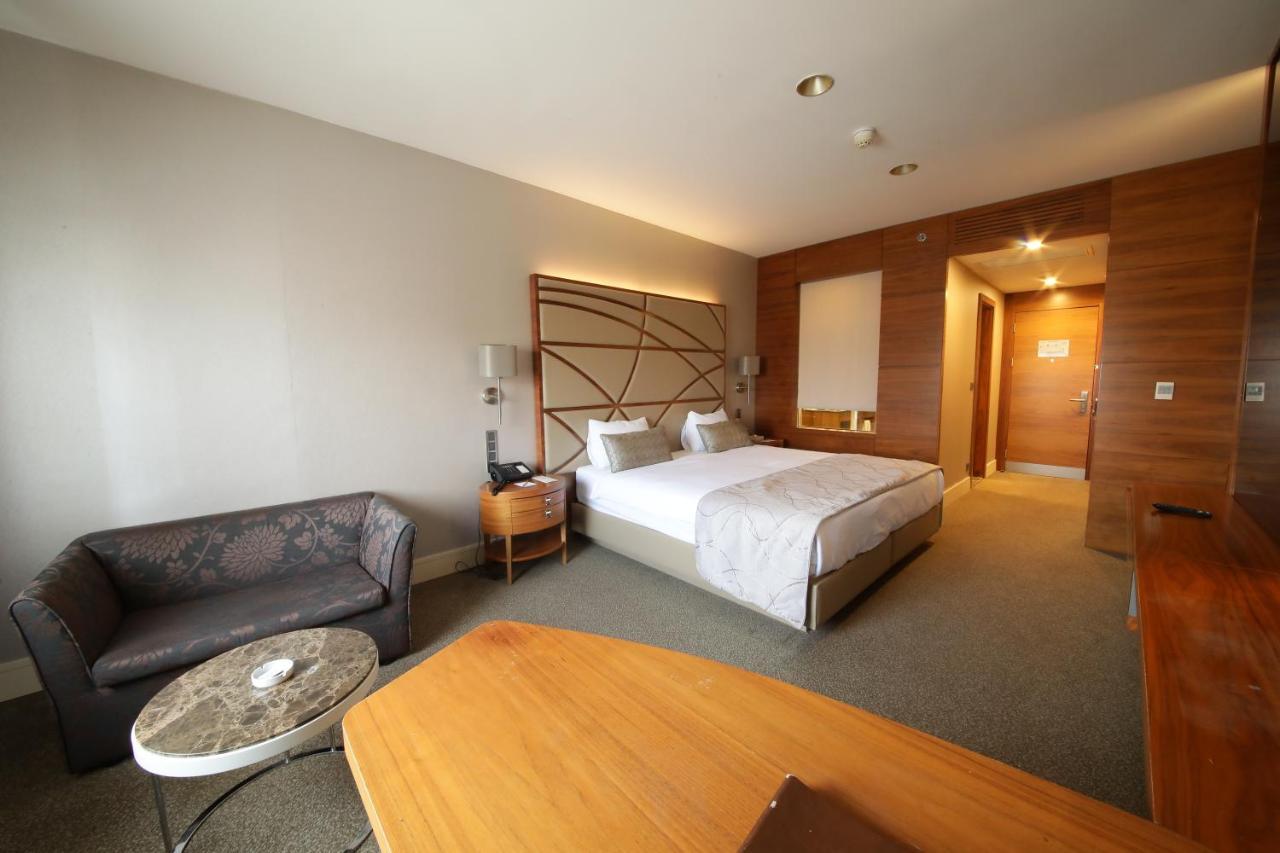 Cevahir Hotel Istanbul Asia Ngoại thất bức ảnh A room at the hotel